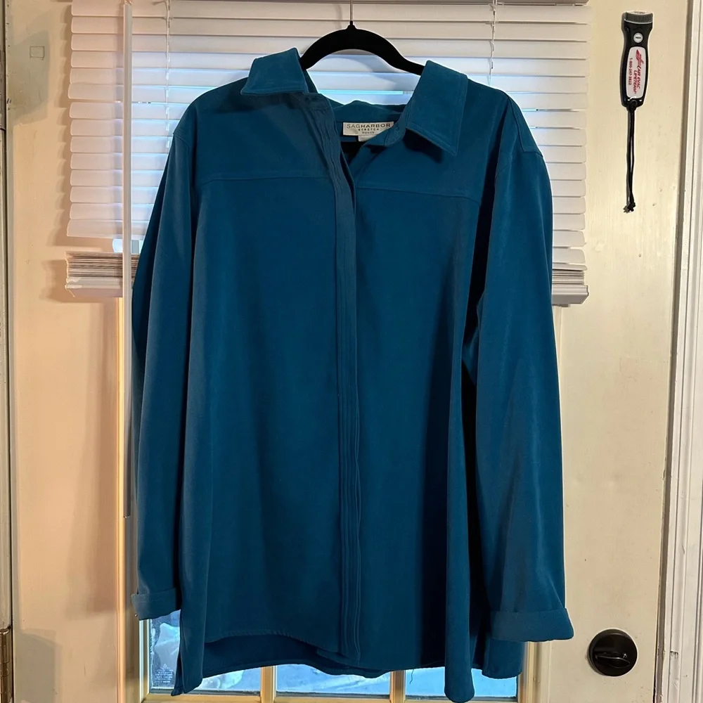 Sag Harbor Teal Button-Front Women’s Shirt - Picture 2 of 3